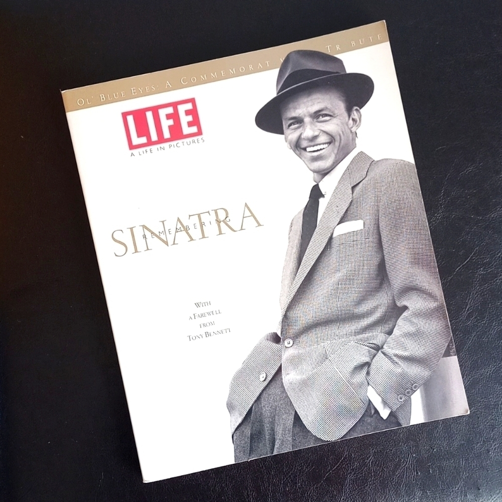 Frank Sinatra Dedicated Life Special Magazine